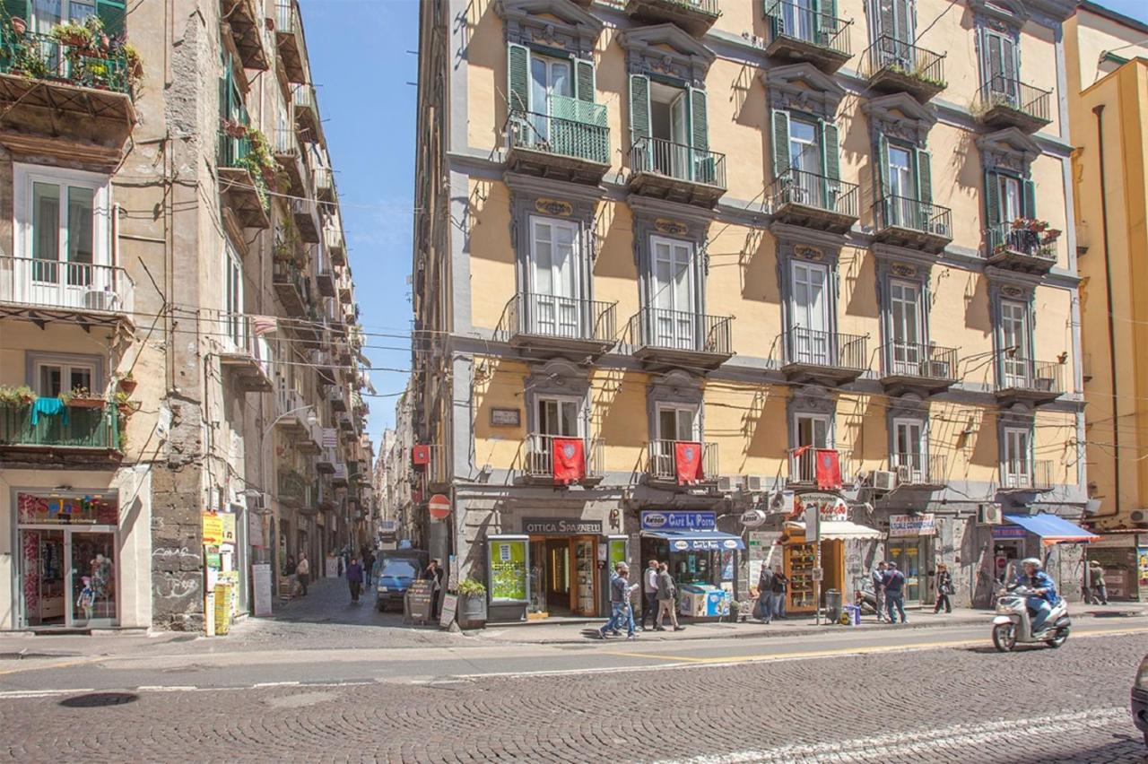 B&B L'Alloggio Dei Vassalli 나폴리 외부 사진