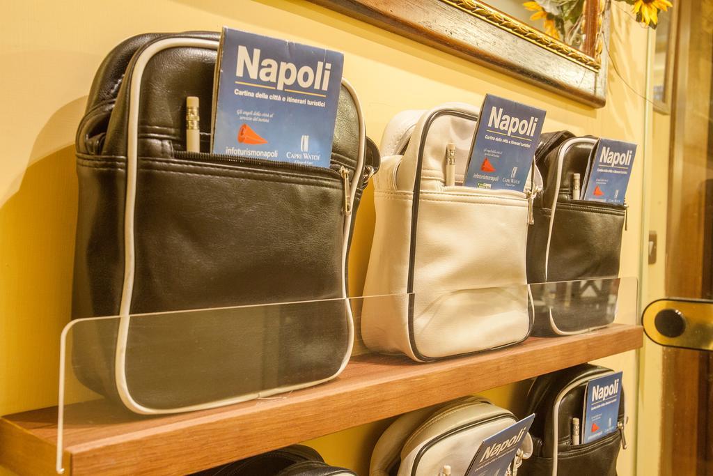 B&B L'Alloggio Dei Vassalli 나폴리 외부 사진