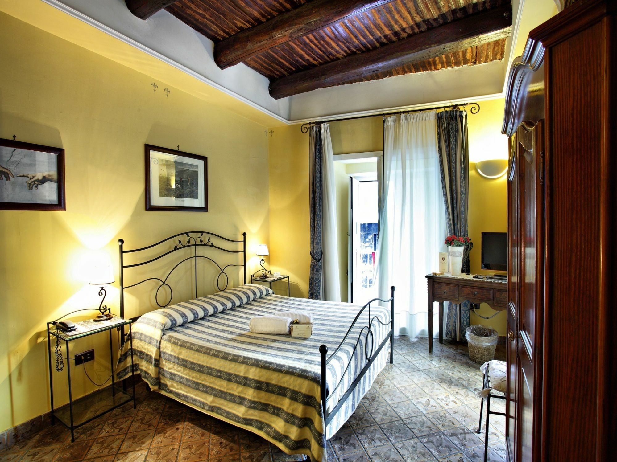 B&B L'Alloggio Dei Vassalli 나폴리 외부 사진